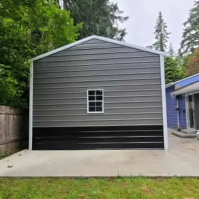 Enclosed outbuilding
